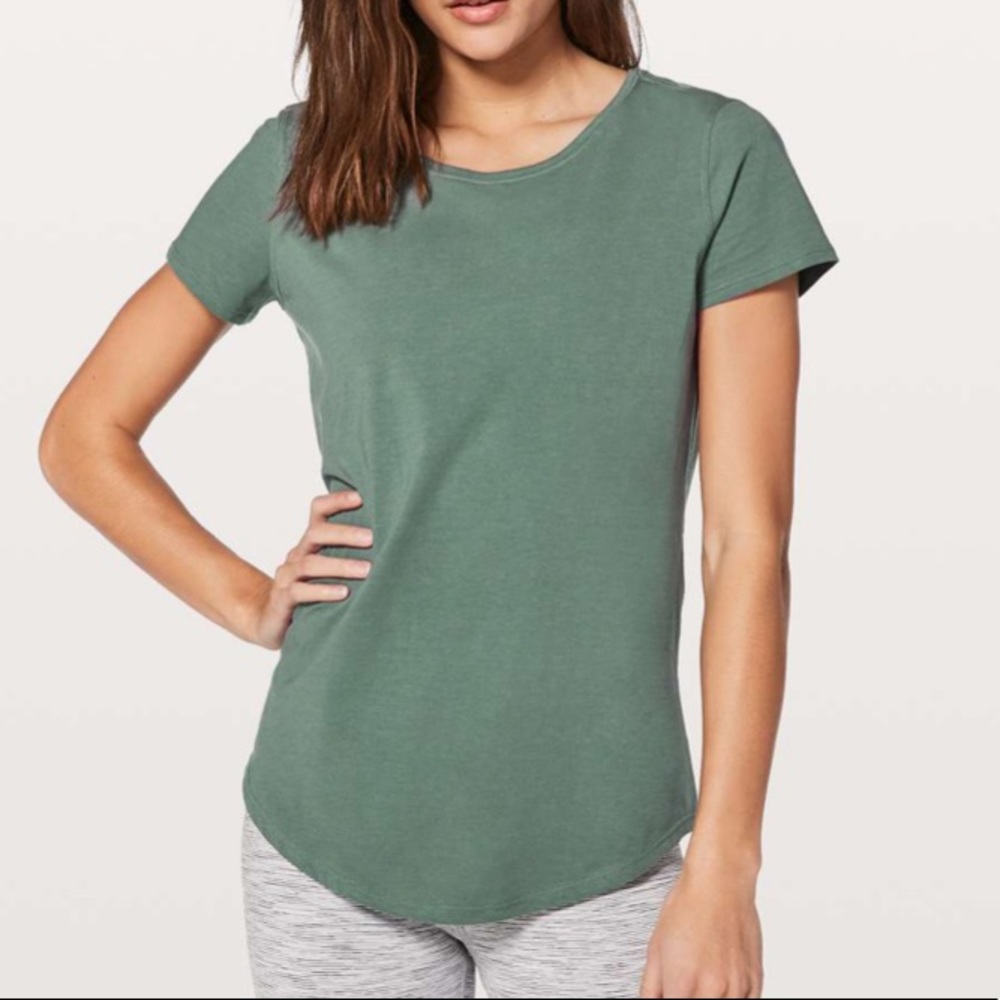 ❌SOLD❌ LULULEMON LOVE CREW T-SHIRT - LIKE NEW!